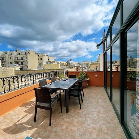 Fantastic 3 Bedroom Duplex Penthouse With Terrace Sliema Exterior foto