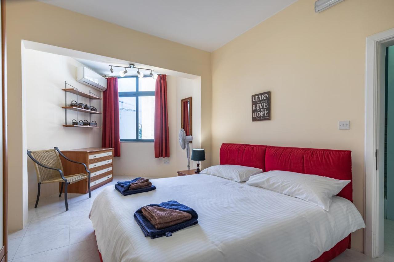 Fantastic 3 Bedroom Duplex Penthouse With Terrace Sliema Exterior foto