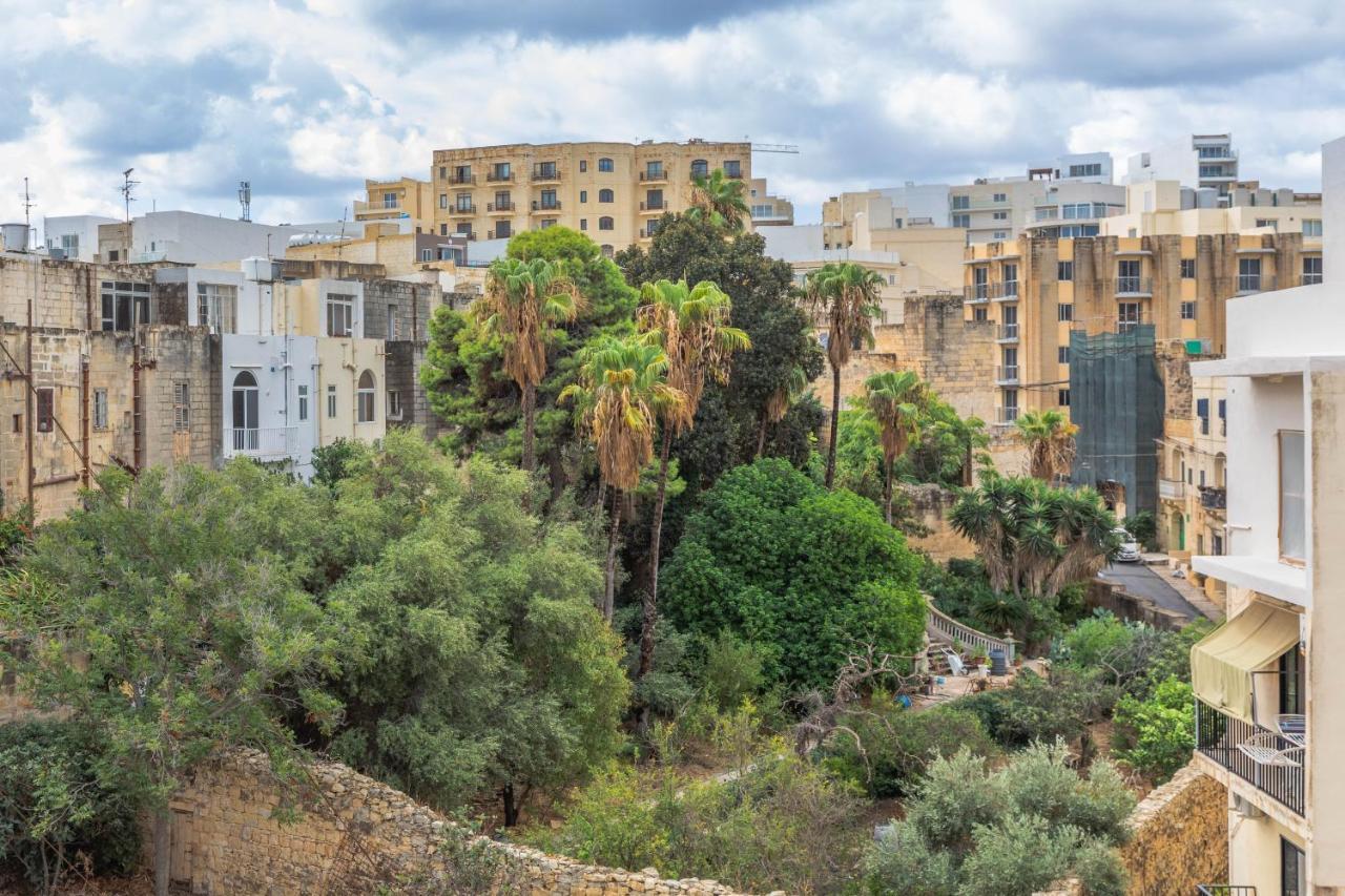 Fantastic 3 Bedroom Duplex Penthouse With Terrace Sliema Exterior foto
