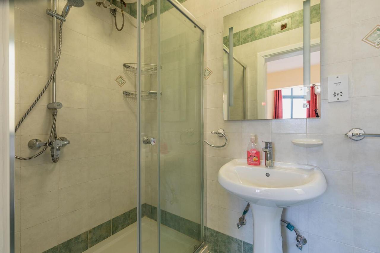 Fantastic 3 Bedroom Duplex Penthouse With Terrace Sliema Exterior foto